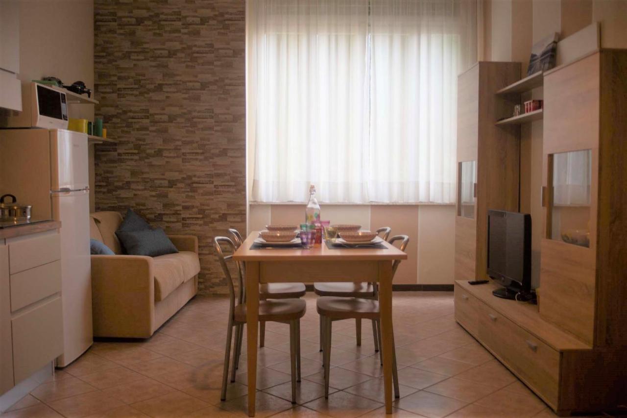 Appartamento Timeless Con Piscina E Tennis 발브로나 외부 사진