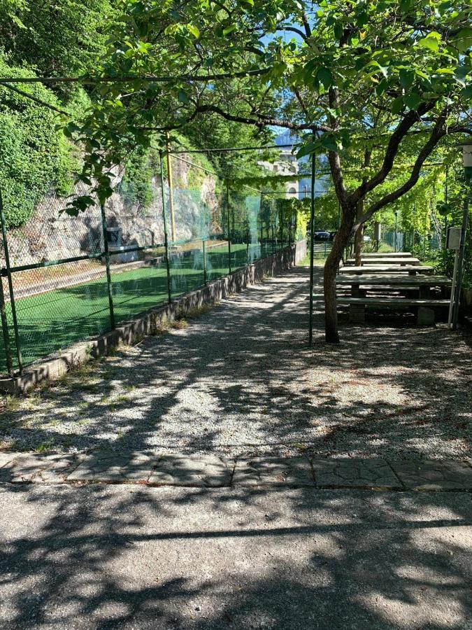 Appartamento Timeless Con Piscina E Tennis 발브로나 외부 사진